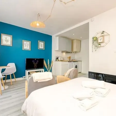 Le Janet3 Yourhosthelper Apartman